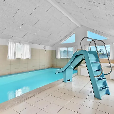 Stunning In Tranekaer With Private Swimming Pool, Be Inside Or Outside Casa de Férias